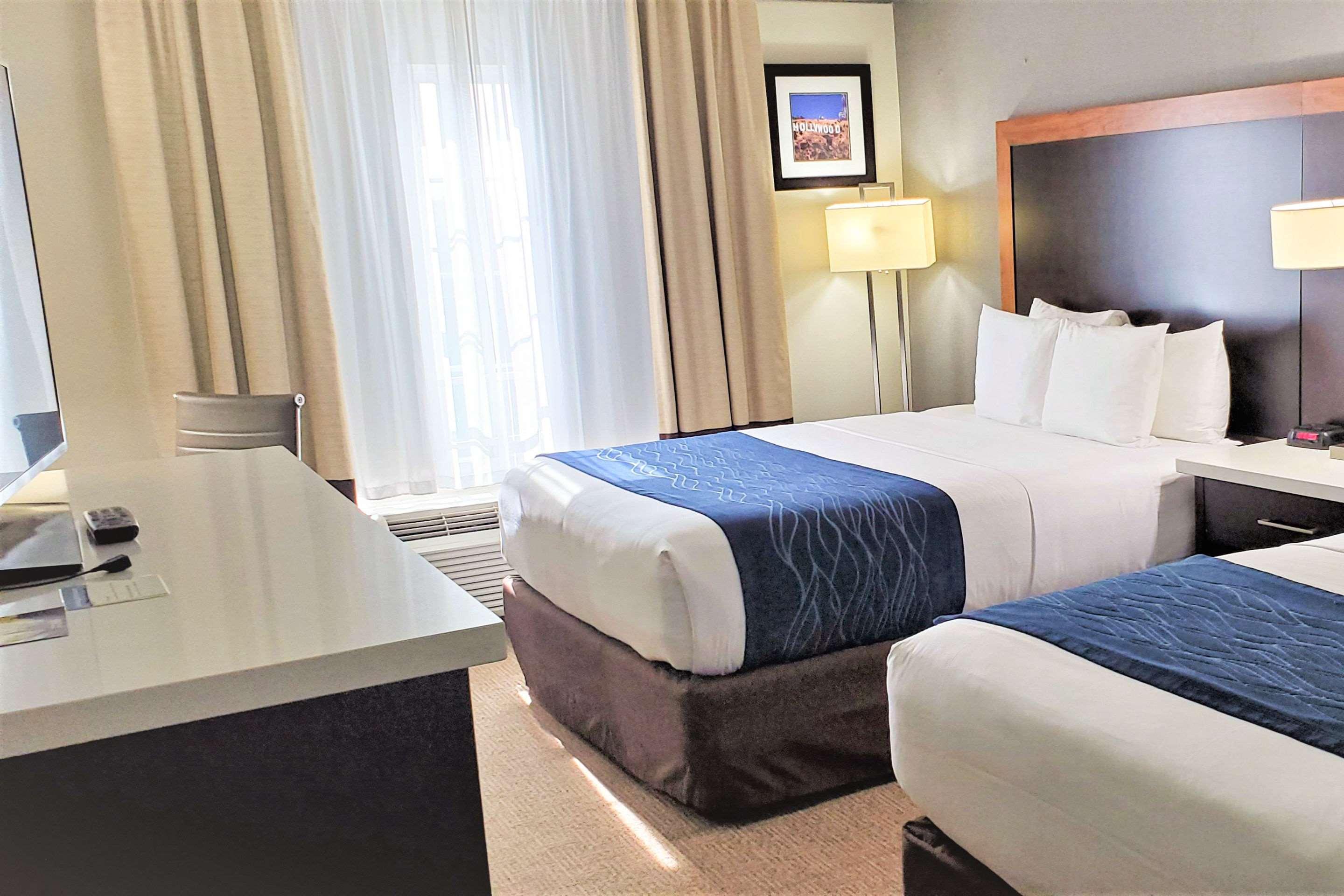 Comfort Inn & Suites Near Universal - N Hollywood - Burbank Λος Άντζελες Εξωτερικό φωτογραφία