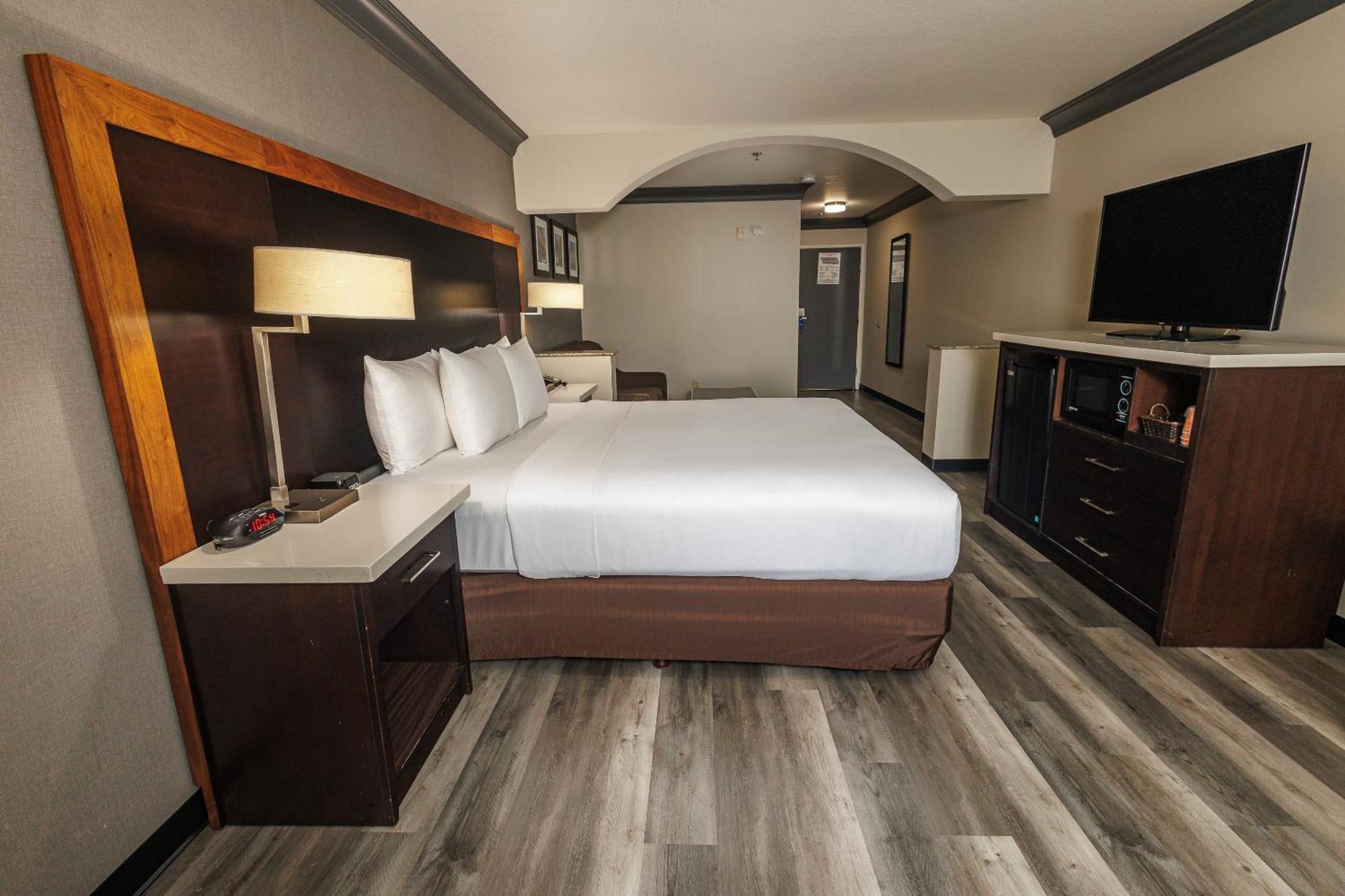 Comfort Inn & Suites Near Universal - N Hollywood - Burbank Λος Άντζελες Εξωτερικό φωτογραφία